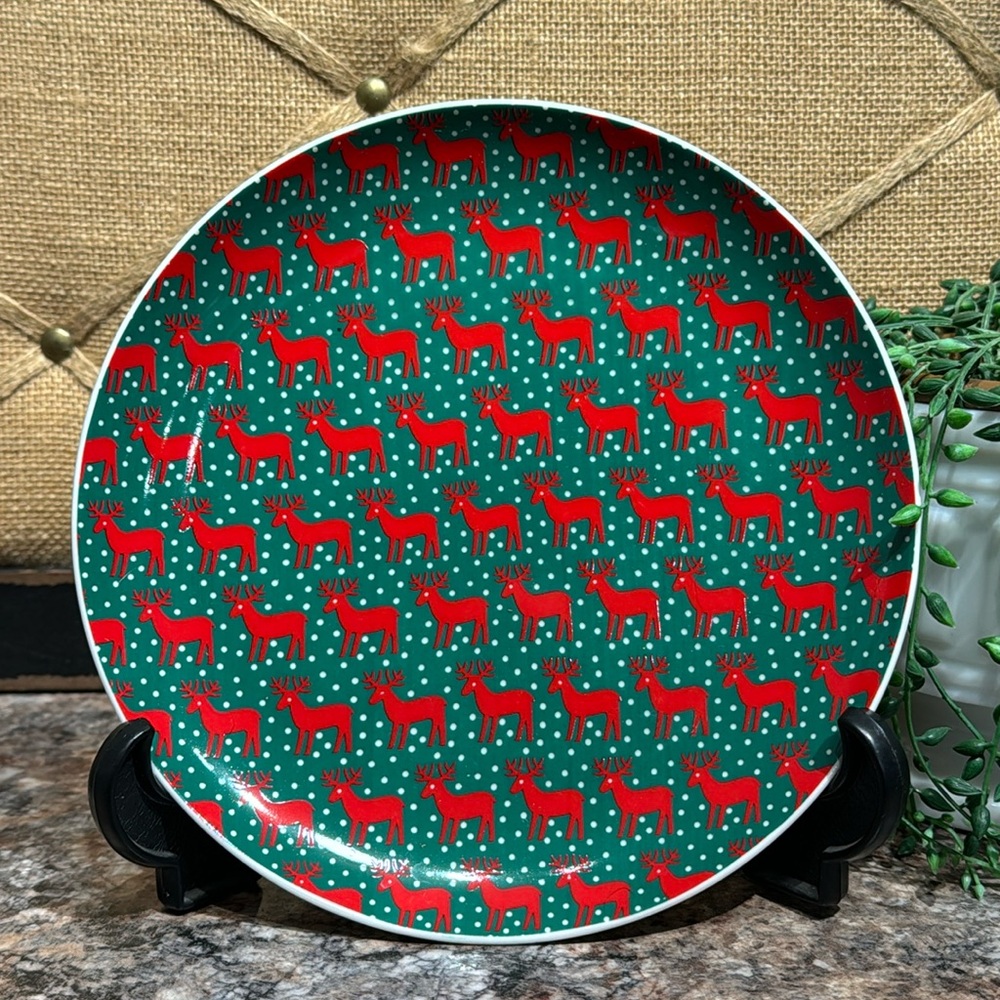 Dept 56 Reindeer plate
